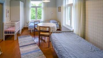 4 bedrooms