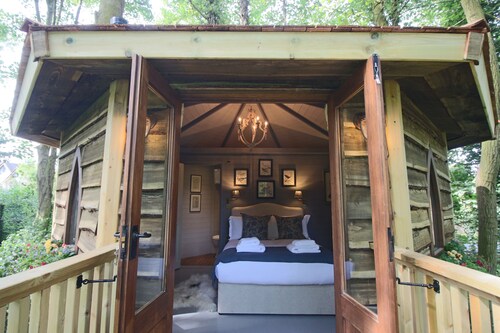 Forest Hideaway - At Port Lympne Reserve