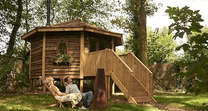 Forest Hideaway - At Port Lympne Reserve