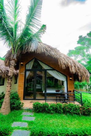 Bungalow, 1 Bedroom, Garden View | Desk, soundproofing, free WiFi - May Tropicall Villas (Hanoi)