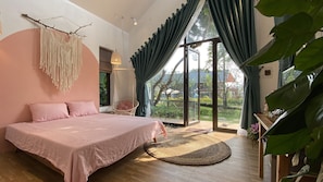 Bungalow de lujo | Escritorio, sistema de insonorización, wifi gratis