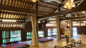 Shared Dormitory | Desk, soundproofing, free WiFi