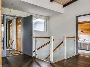 4 makuuhuonetta, internet