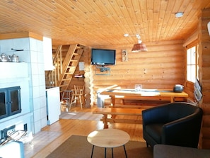 TV - Huvilakoti 1 by Interhome (Liperi)