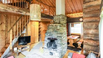 Una televisión, un reproductor de DVD