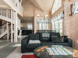 Unclassified image, 2 of 33, button