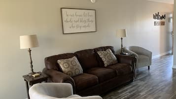 Televisie en een open haard