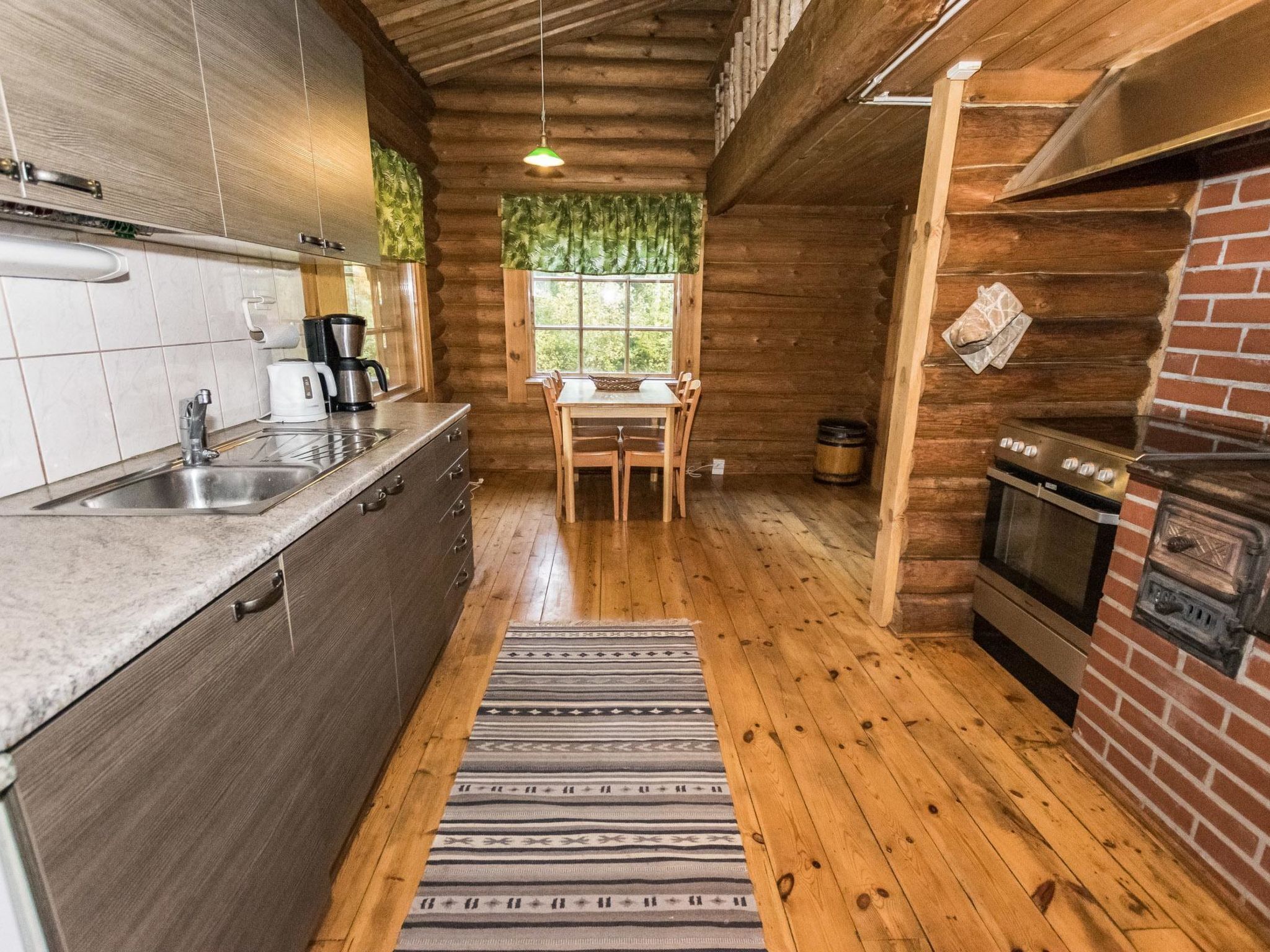 Fridge, microwave, dishwasher, cookware/dishes/utensils