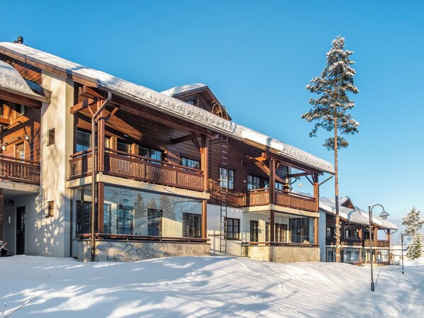 Unclassified image, 1 of 16, button - Point vale 4 as 3 by Interhome (Nilsiä)
