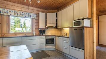 Réfrigérateur, micro-ondes, lave-vaisselle