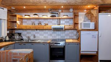 Réfrigérateur, micro-ondes, lave-vaisselle