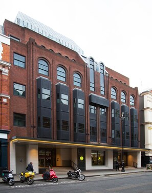 Exterior - Hub By Premier Inn London Covent Garden (London)