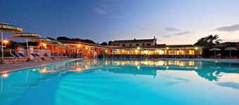 Villaggio Turistico Residence La Cecinella