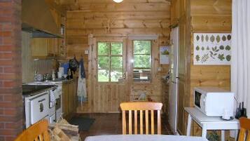 Geladeira, micro-ondas, lava-louças