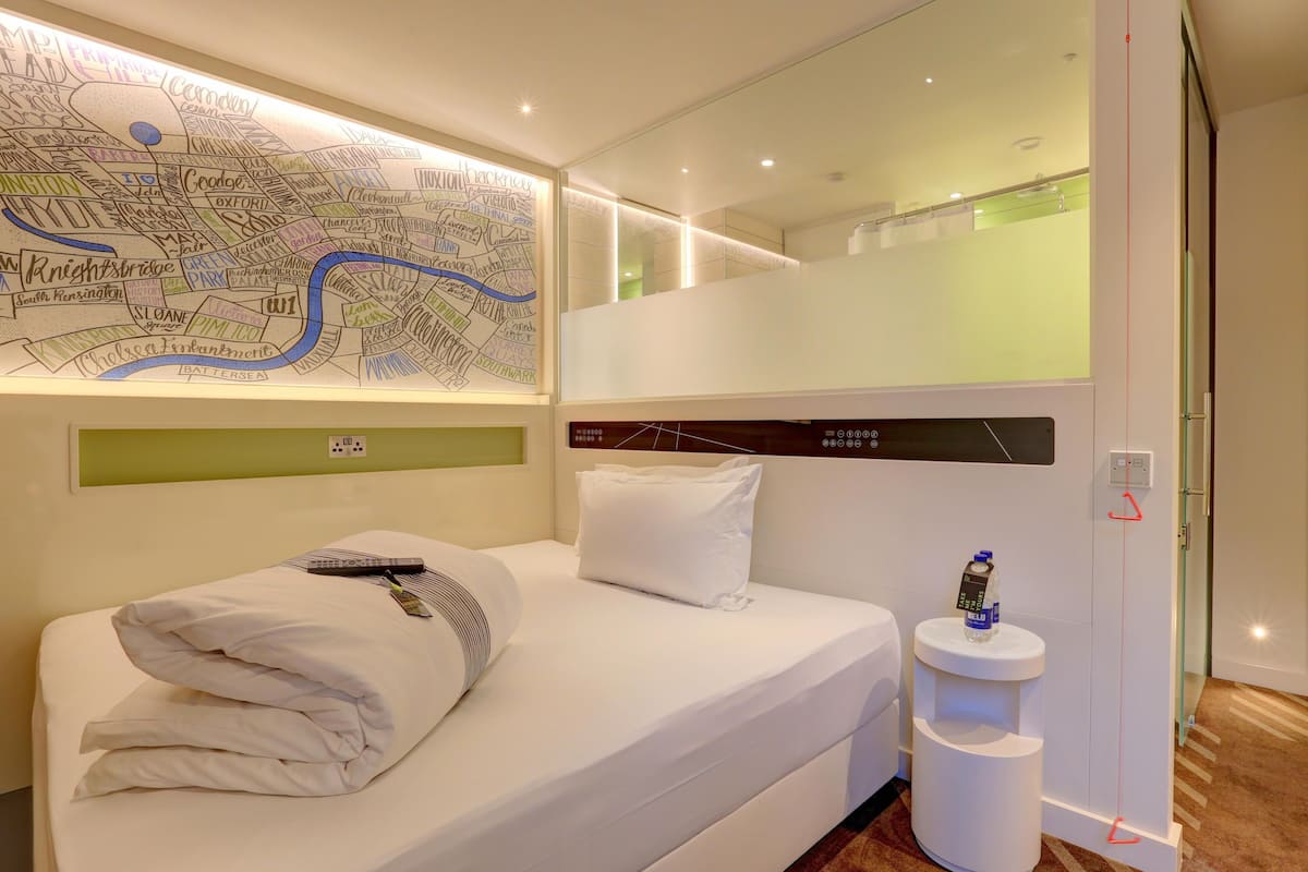 Standard-Doppelzimmer, rollstuhlgeeignete Dusche