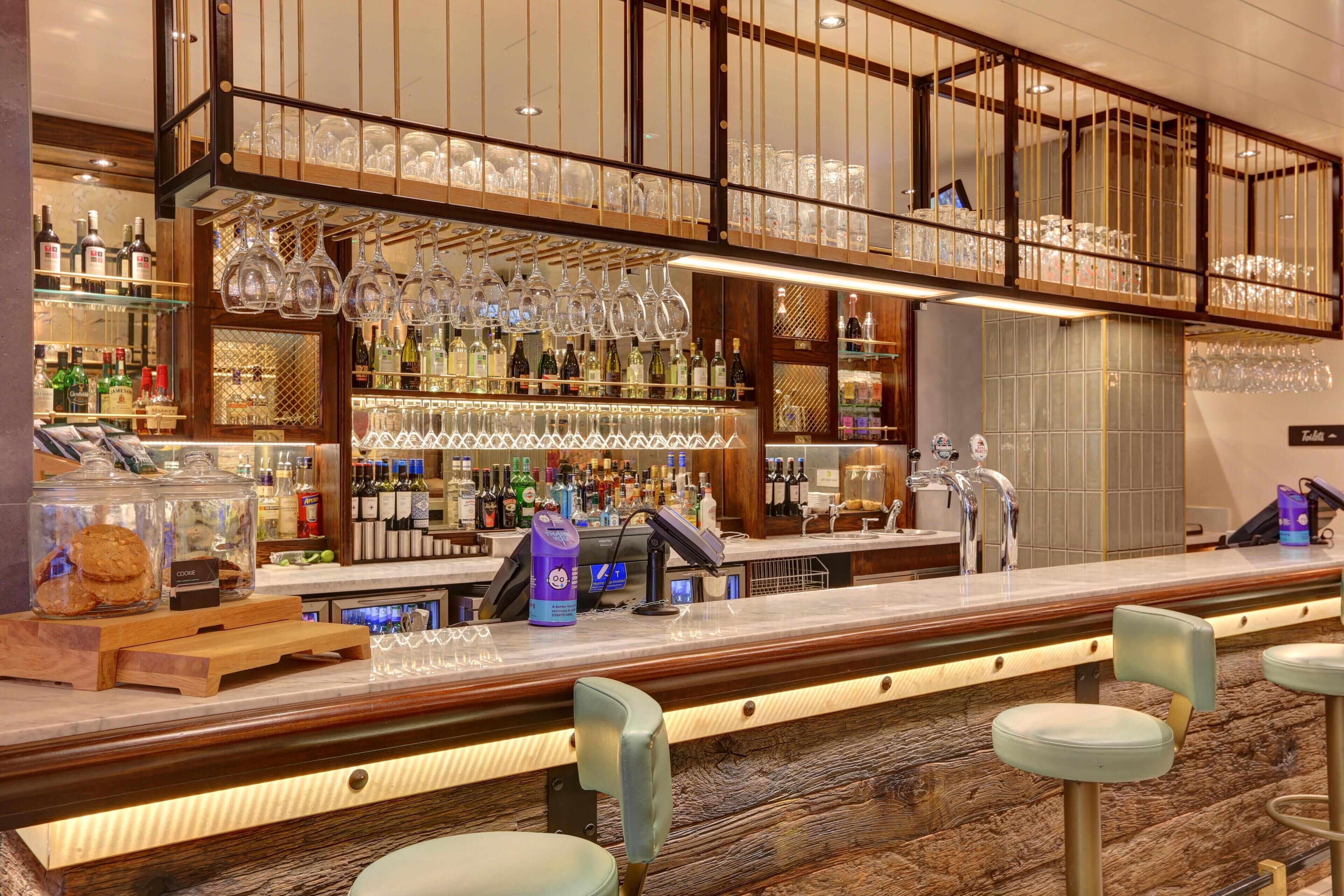 Photo - Hub By Premier Inn London Westminster - Westminster Abbey