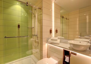 Bathroom - Hub By Premier Inn London Westminster - Westminster Abbey (London)