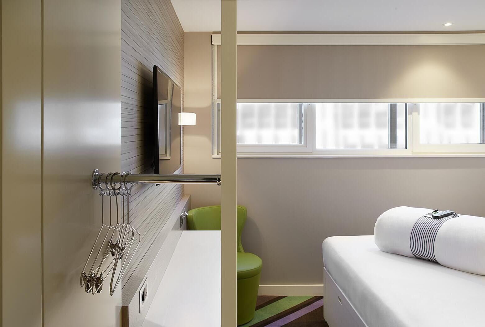 Photo - Hub By Premier Inn London Westminster - Westminster Abbey