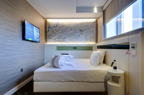 Standard Double Room, Roll-in Shower