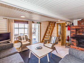 TV, DVD player - Ranta 2 / 5664 by Interhome (Asikkala)