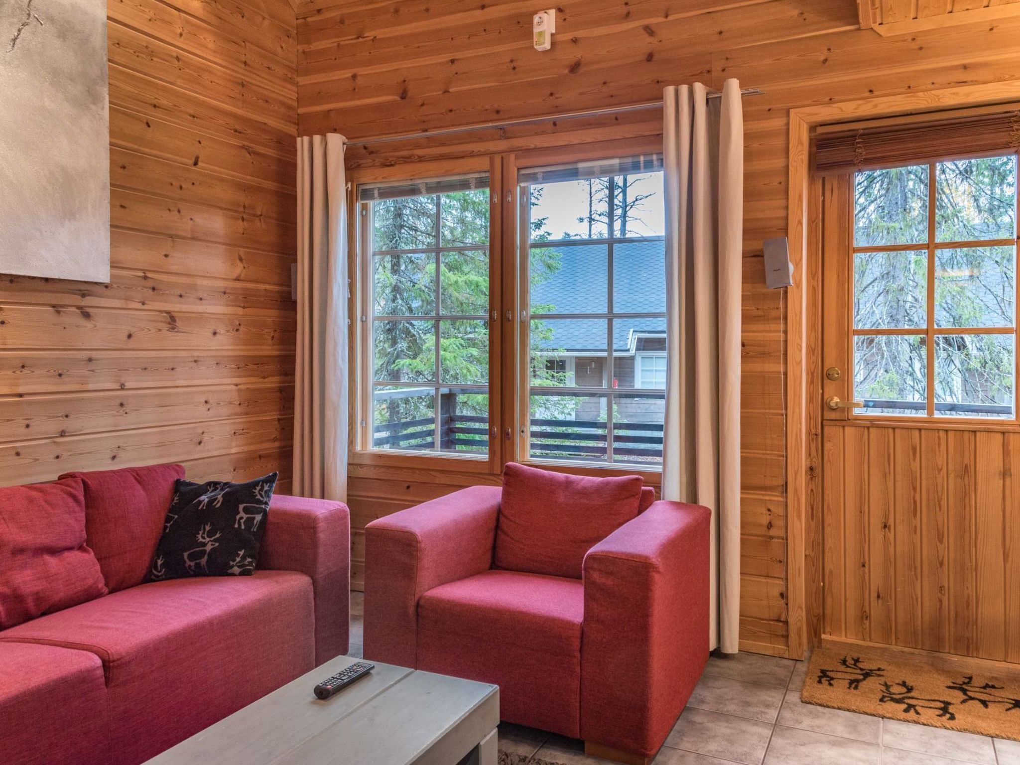 テレビ、DVD プレーヤー