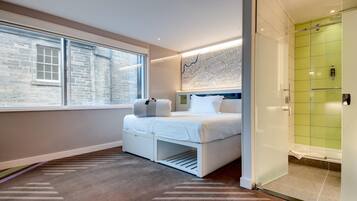 Kamar Double Superior | Seprai linen