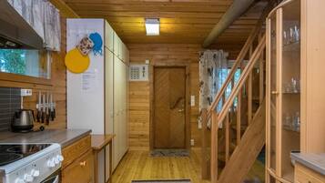 Réfrigérateur, micro-ondes, lave-vaisselle