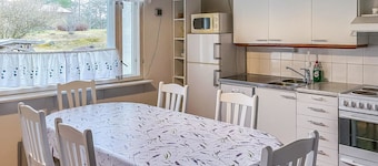 MÀkelÀn vierastalo by Interhome