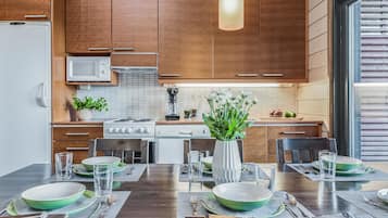 Fridge, microwave, oven, dishwasher