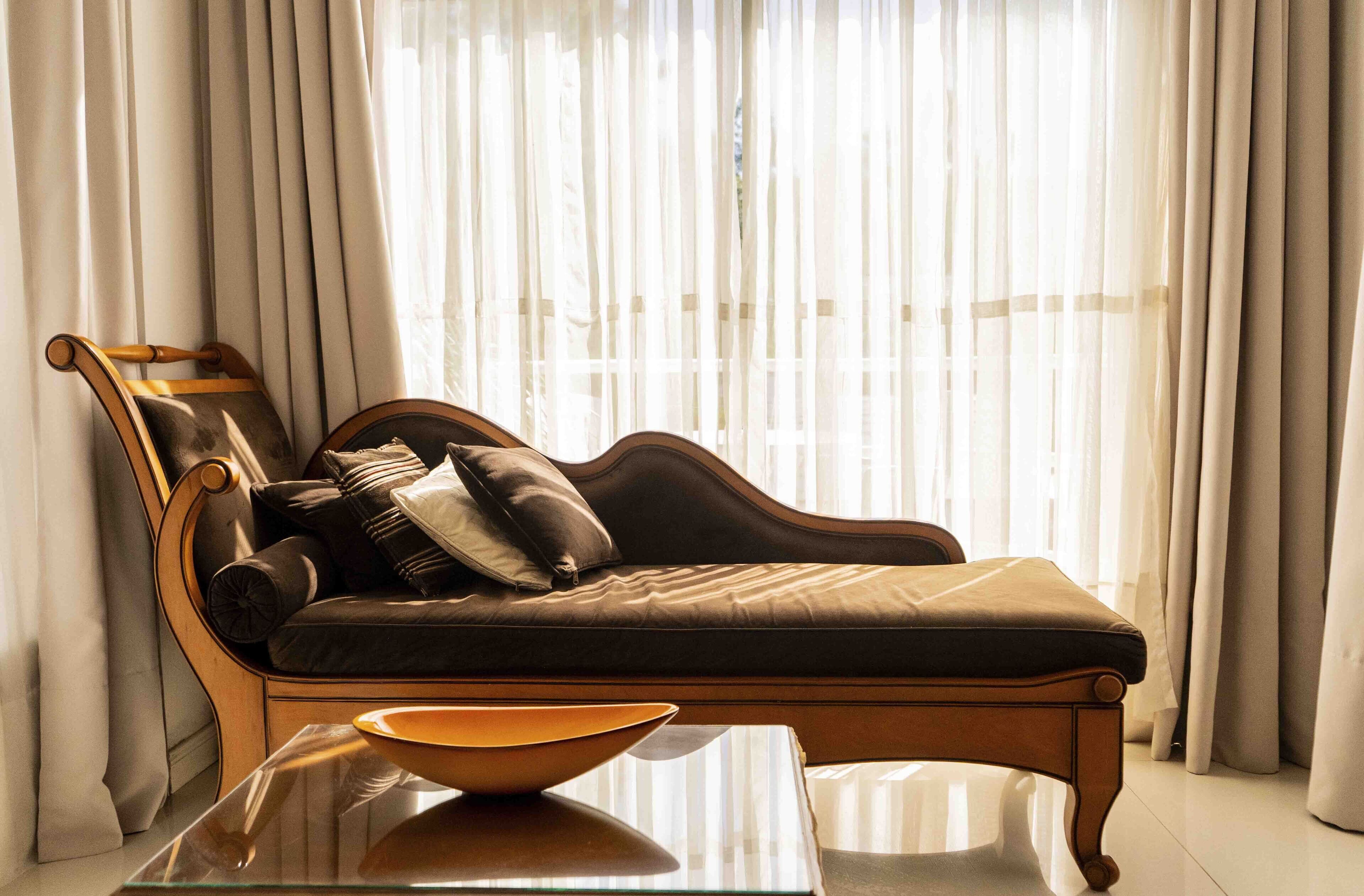 Literie hypoallergénique, surmatelas, coffres-forts dans les chambres