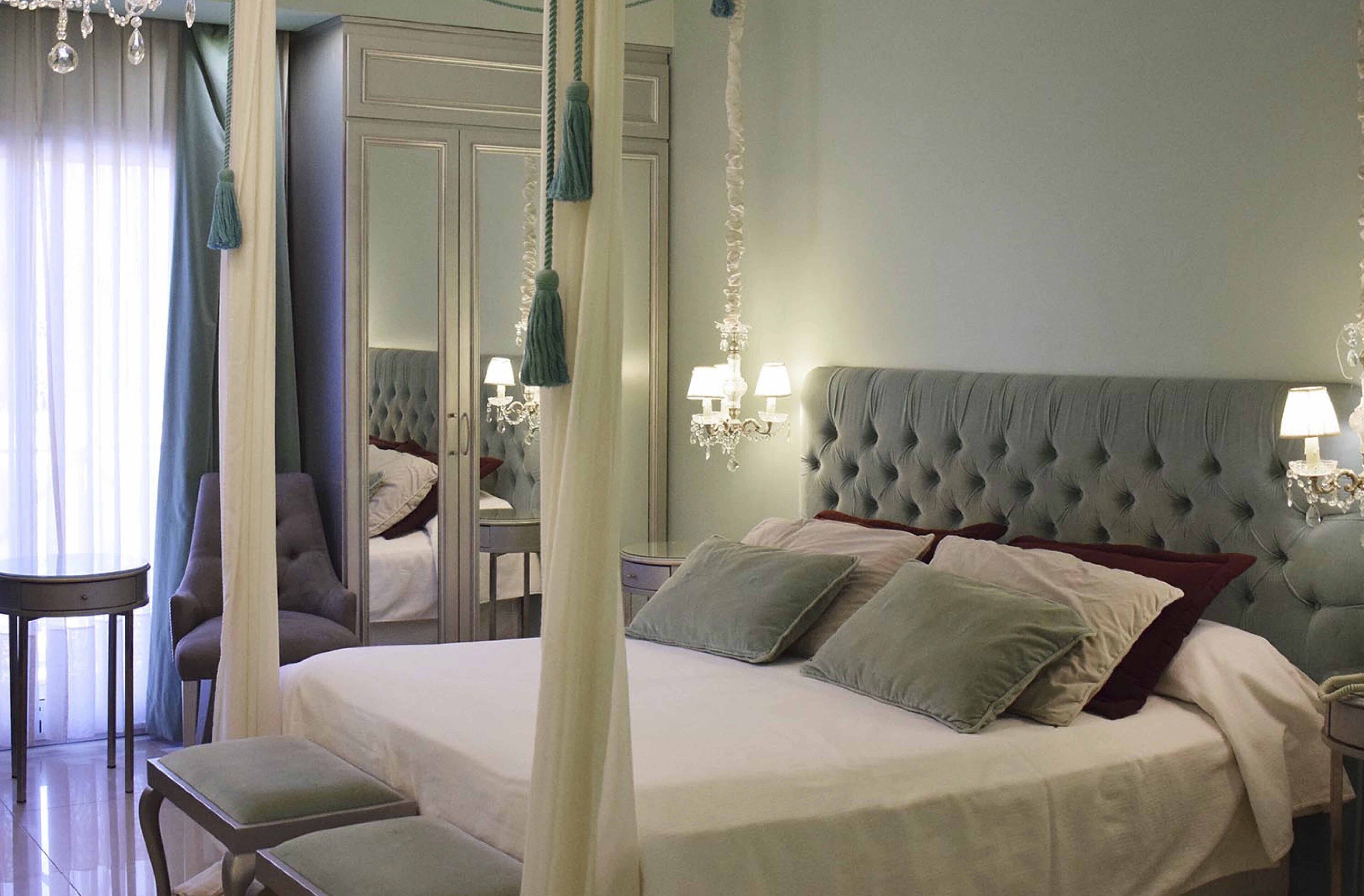 Kamar Triple Deluks | Seprai antialergi, bantalan ekstra lembut, dan brankas