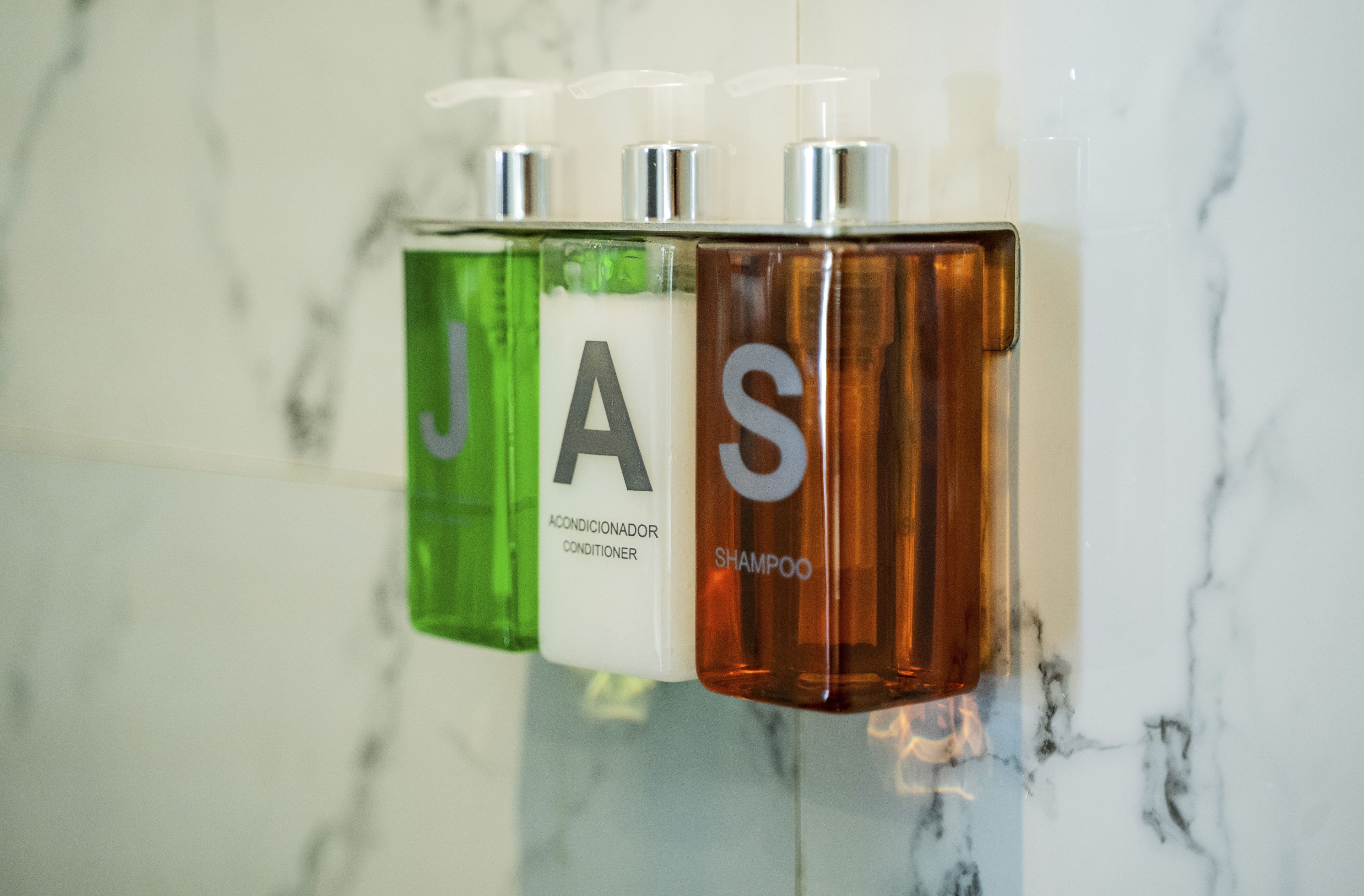 Bathroom amenities
