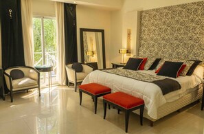 Deluxe Quadruple Room | Hypo-allergenic bedding, pillowtop beds, in-room safe - Posada Suiza by Prima Collection (San Miguel del Monte)