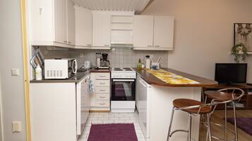 Fridge, microwave, dishwasher, highchair