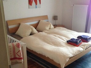 Room - Chalet Eien Appartement/Fewo 6-Bettwohnung by Interhome (Engelberg)