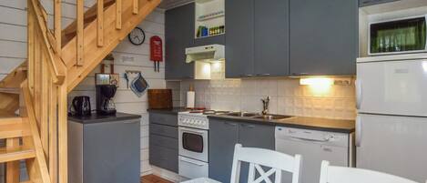 Fridge, microwave, dishwasher, cookware/dishes/utensils