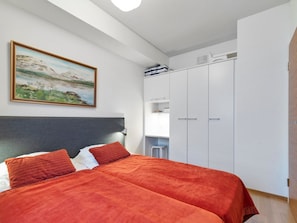 1 bedroom