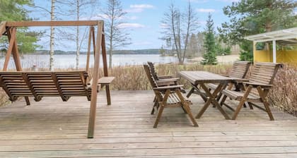 Keltavuokko by Interhome