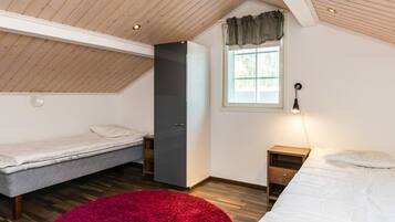 4 makuuhuonetta, internet