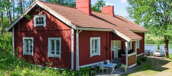 Pikkupehtoori by Interhome