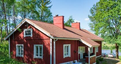 Pikkupehtoori by Interhome