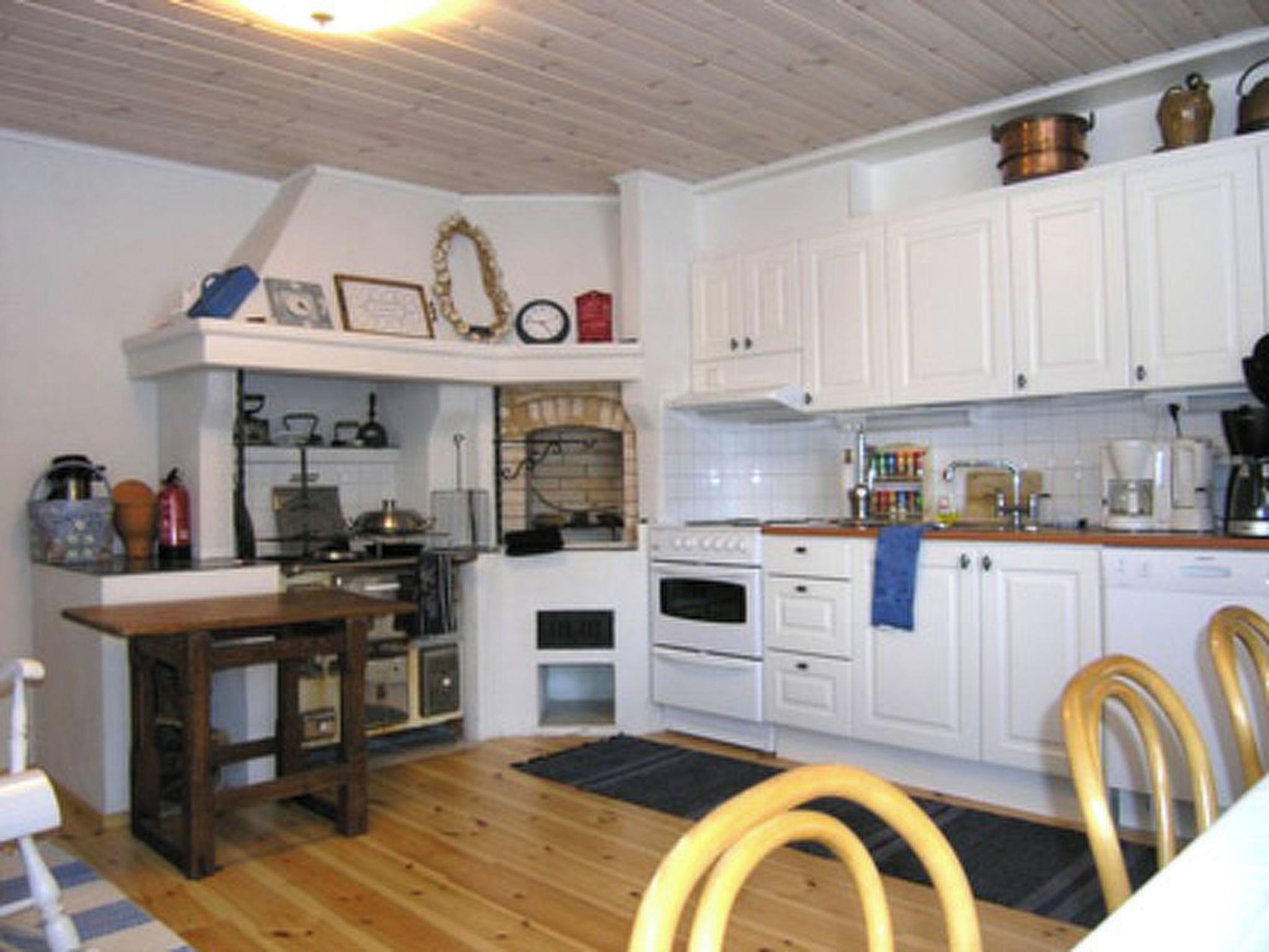 Réfrigérateur, micro-ondes, lave-vaisselle