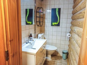 Bathroom - Varilan lomamajat nr2 by Interhome (Kuusamo)