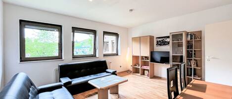 Télévision à écran plat