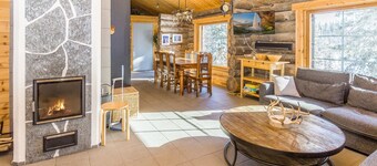 Muuttohaukka by Interhome