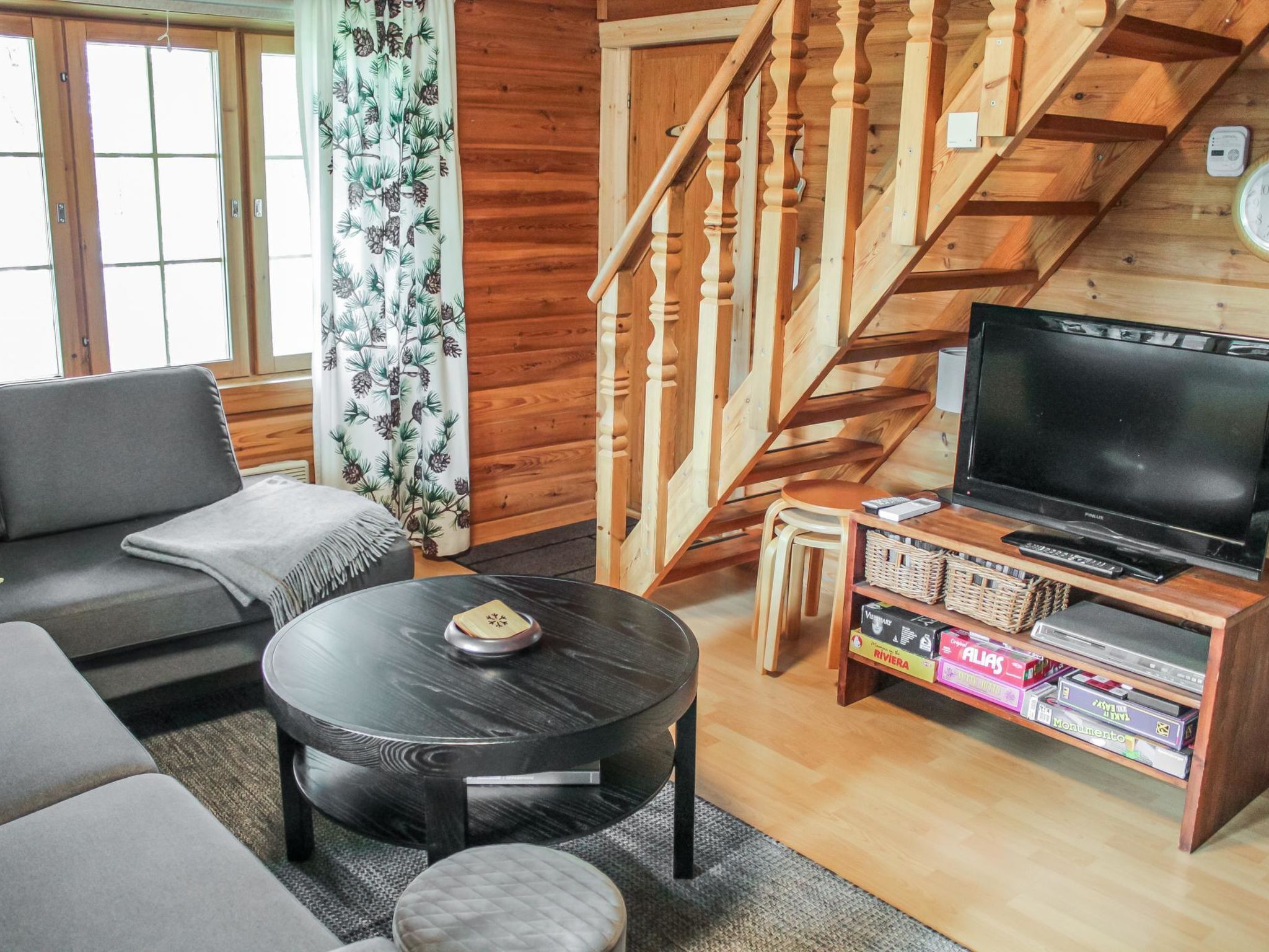 Televisión y reproductor de DVD 