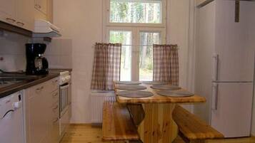 Réfrigérateur, micro-ondes, lave-vaisselle