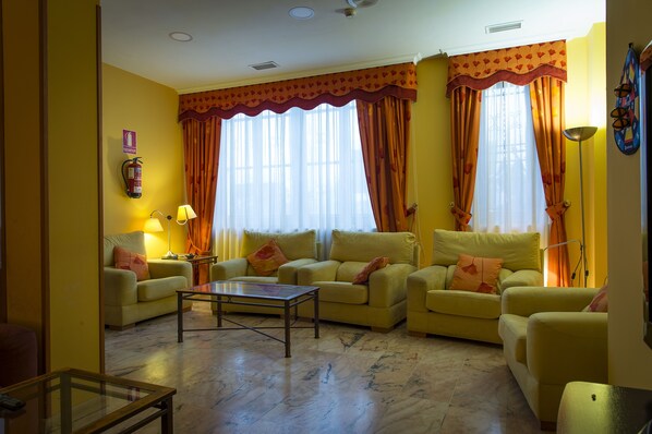 Sittområde i lobbyn