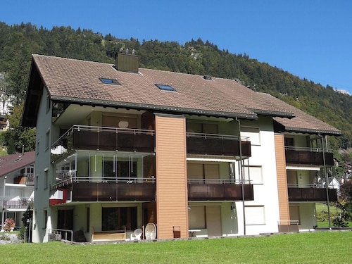 Blumenweg 8 Appartement/Fewo 2-Bettwohnung by Interhome