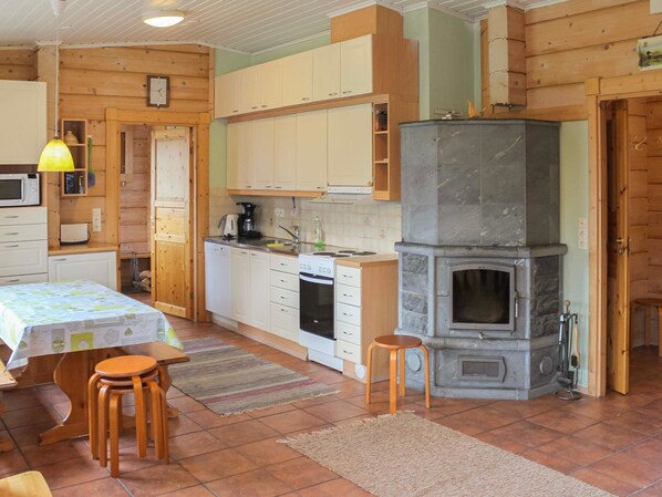 Réfrigérateur, micro-ondes, lave-vaisselle